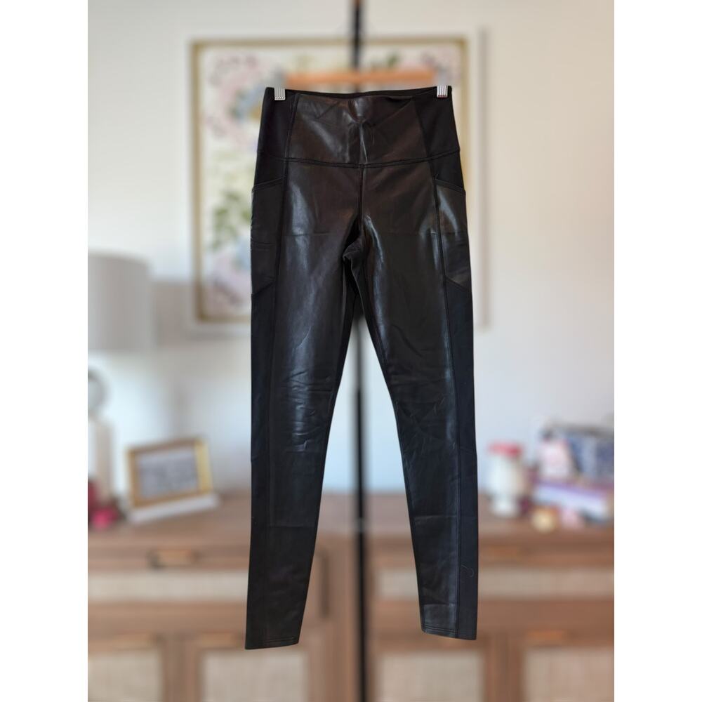 Athleta Gleam Chaturanga Faux Leather Pocket Tights/Leggings Size XS